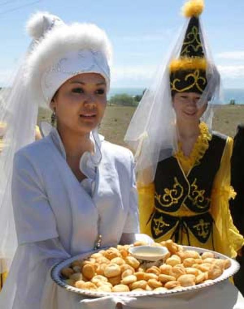 kyrgyzstan_girl_2006_05_18.jpg